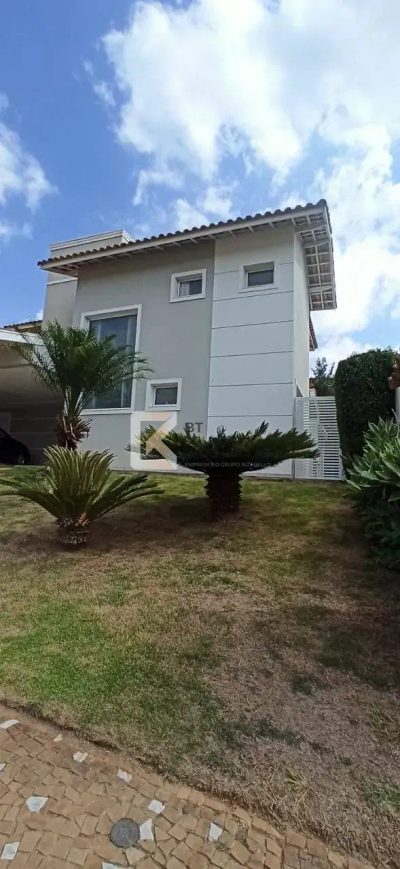 Sobrado, 3 quartos, 210 m² - Foto 1