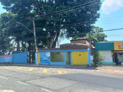 Sobrado, 4 quartos, 250 m² - Foto 1