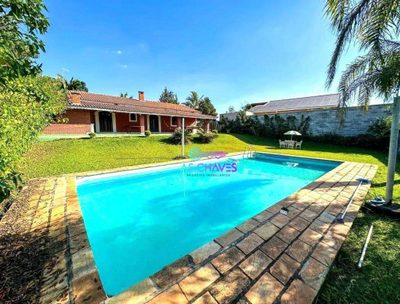 Chácara, 4 quartos, 1150 m² - Foto 1
