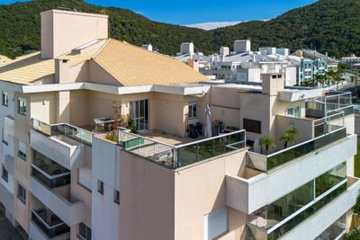 Cobertura, 3 quartos, 207 m² - Foto 3