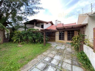 Casa, 4 quartos, 259 m² - Foto 1