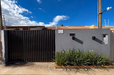 Casa, 2 quartos, 60 m² - Foto 1