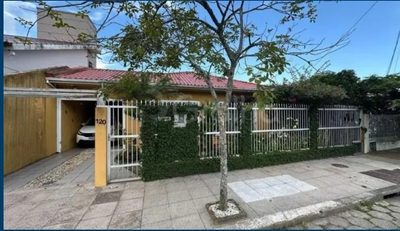 Casa, 4 quartos, 193 m² - Foto 1