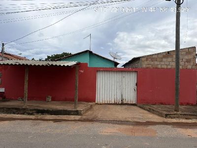 Casa, 2 quartos, 420 m² - Foto 1