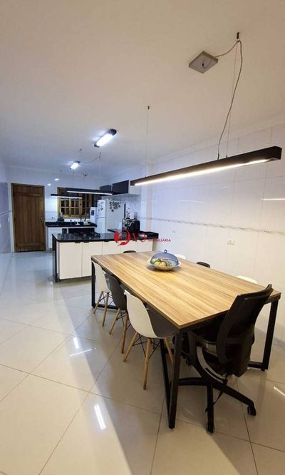 Sobrado, 3 quartos, 212 m² - Foto 3