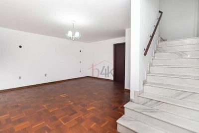 Casa, 3 quartos, 201 m² - Foto 2