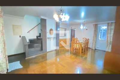 Casa, 3 quartos, 198 m² - Foto 1