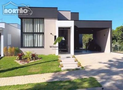 Casa, 5 quartos, 242 m² - Foto 2