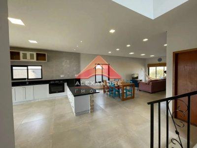 Casa, 4 quartos, 223 m² - Foto 1