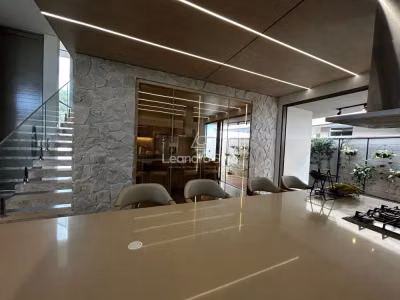 Casa, 1 quarto, 339 m² - Foto 1