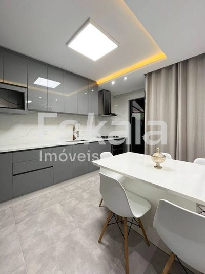Sobrado, 2 quartos, 66 m² - Foto 1