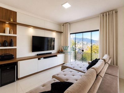 Casa, 3 quartos, 210 m² - Foto 1