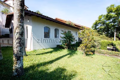 Casa, 3 quartos, 219 m² - Foto 1