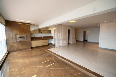 Apartamento, 3 quartos, 185 m² - Foto 4