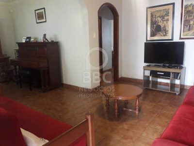 Sobrado, 3 quartos, 261 m² - Foto 2