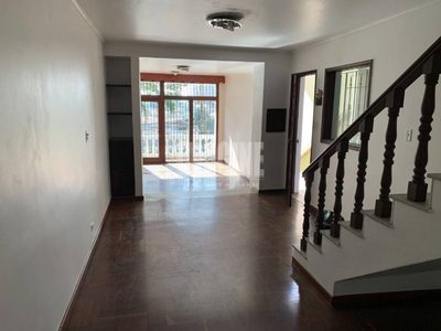 Sobrado, 3 quartos, 200 m² - Foto 1