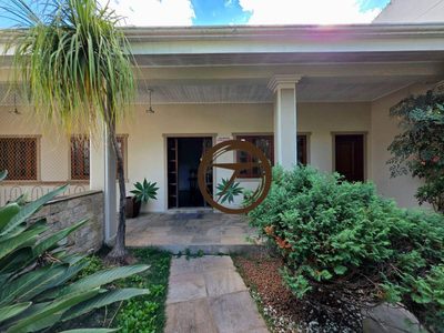 Casa, 3 quartos, 261 m² - Foto 2