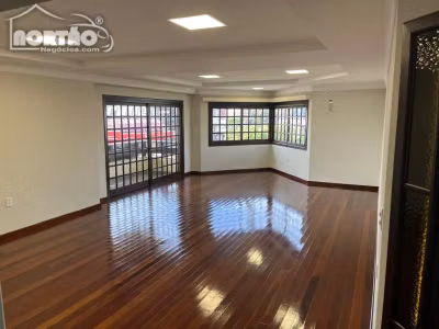 Casa, 13 quartos, 200 m² - Foto 1