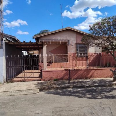 Casa, 5 quartos, 250 m² - Foto 1