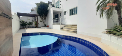 Sobrado, 4 quartos, 265 m² - Foto 1