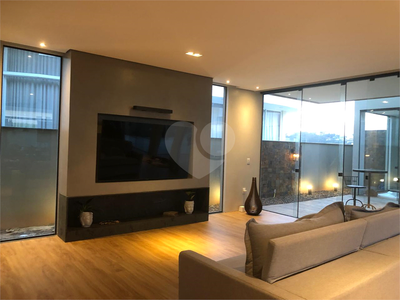 Casa, 3 quartos, 304 m² - Foto 2