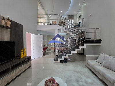 Casa, 4 quartos, 250 m² - Foto 1