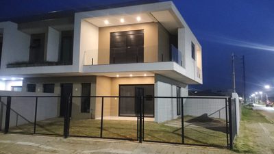 Sobrado, 3 quartos, 117 m² - Foto 1