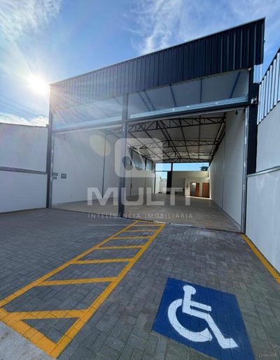 Casa, 1 quarto, 200 m² - Foto 1