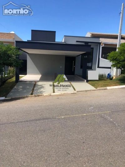 Casa, 5 quartos, 166 m² - Foto 1