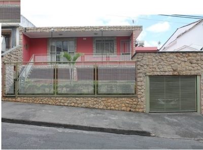 Casa, 3 quartos, 190 m² - Foto 1