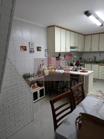 Sobrado, 2 quartos, 275 m² - Foto 1