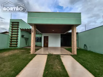 Casa, 2 quartos, 180 m² - Foto 1
