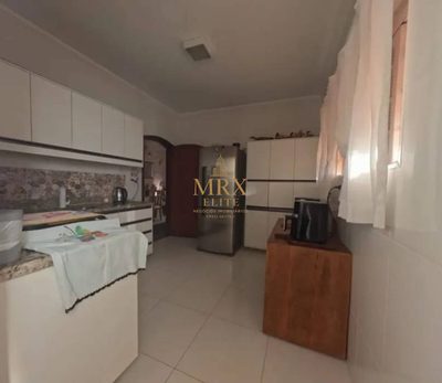 Casa, 3 quartos, 244 m² - Foto 2