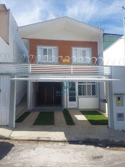 Casa, 3 quartos, 141 m² - Foto 1