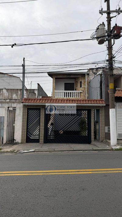 Casa, 4 quartos, 243 m² - Foto 1