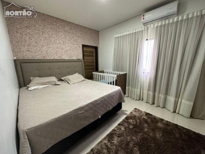 Casa, 3 quartos, 229 m² - Foto 3
