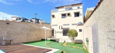 Sobrado, 3 quartos, 215 m² - Foto 1