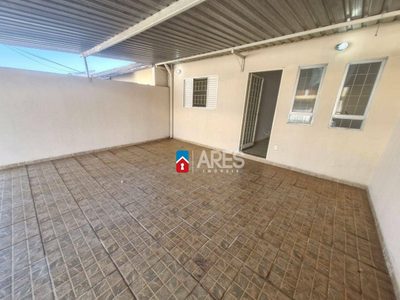 Casa, 2 quartos, 89 m² - Foto 1