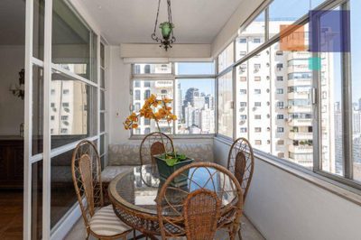 Apartamento, 3 quartos, 220 m² - Foto 1