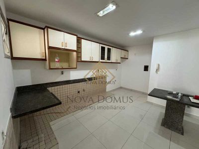 Casa, 4 quartos, 234 m² - Foto 2