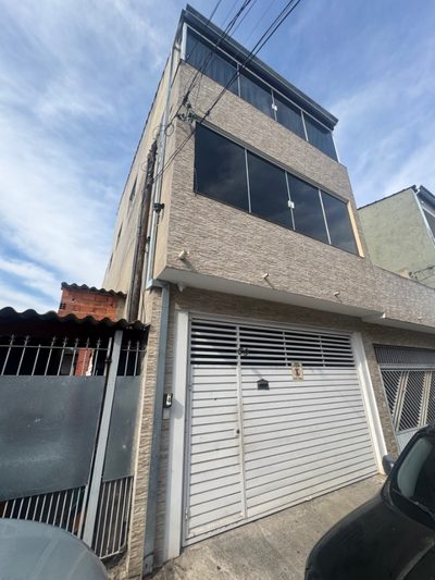 Casa, 7 quartos, 135 m² - Foto 1