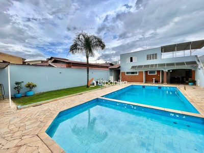 Sobrado, 2 quartos, 199 m² - Foto 1