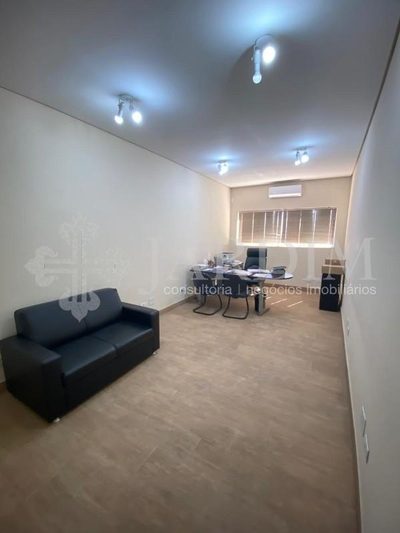 Sala-Conjunto, 500 m² - Foto 1