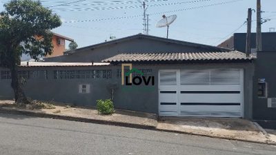 Casa, 3 quartos, 275 m² - Foto 1