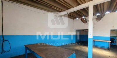 Casa, 1 quarto, 132 m² - Foto 2