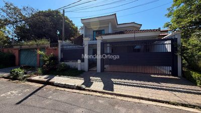 Casa, 3 quartos, 306 m² - Foto 1