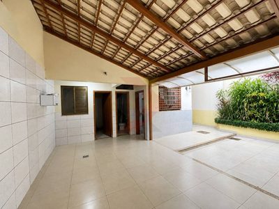 Sobrado, 4 quartos, 202 m² - Foto 1