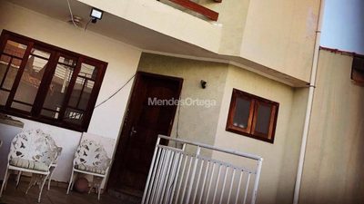Casa, 3 quartos, 218 m² - Foto 2