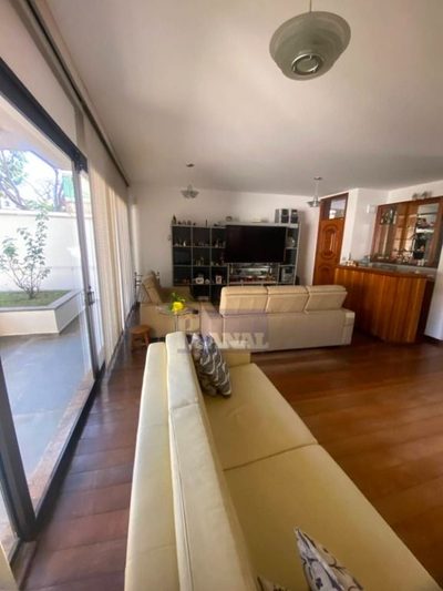 Sobrado, 3 quartos, 338 m² - Foto 2