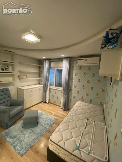 Casa, 3 quartos, 288 m² - Foto 4